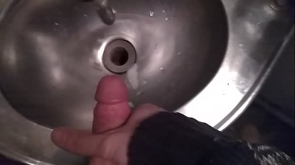 man masturbatet in the toilet of the train