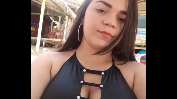 Nonton Novinha Peitos Grandes thumbnail