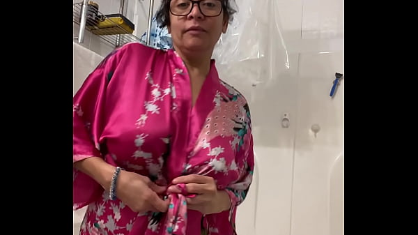 Dominican milf mature teasing and dancing in the bathroom