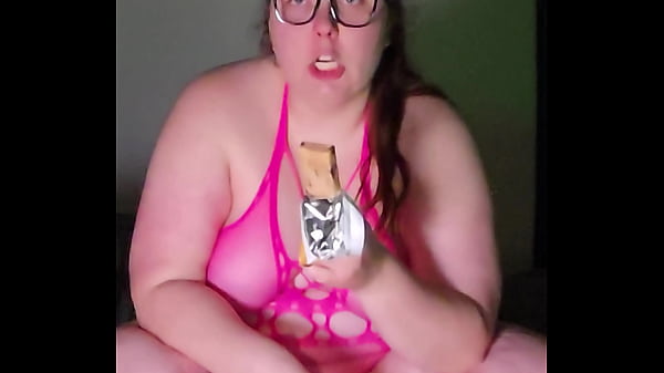 Thick asmr snack chewing protein bar gulping body armor and dirty talk tease 4k portrait