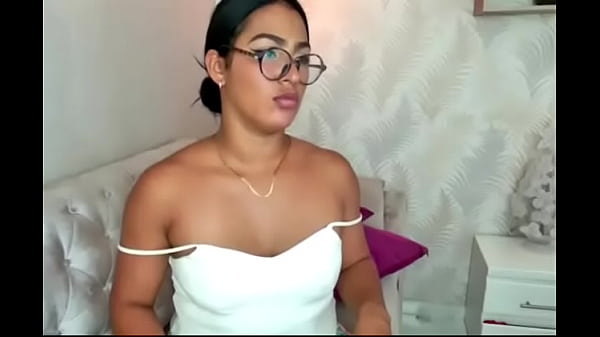 Lucyxgoddes la bella asistente administrativa 