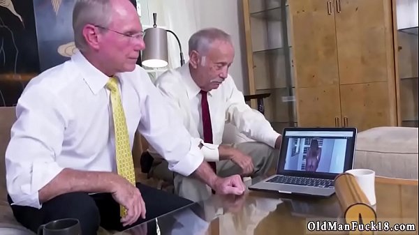 Old british granny Ivy impresses withher meaty fun and ass