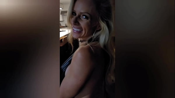 Nonton Hotwife Cheats With Stranger After Night Out And Pulls Condom thumbnail