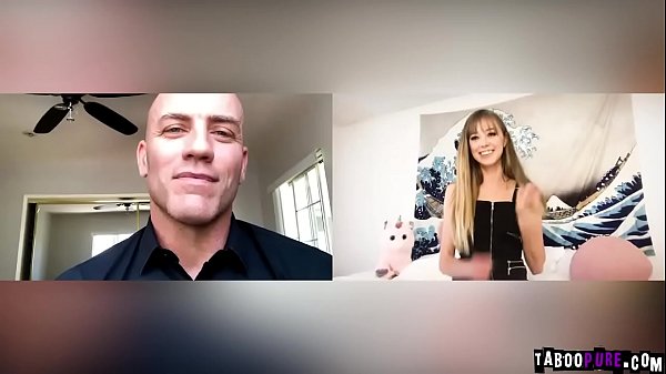 Inexperienced teen Haley Reed masturbating and making her pussy so wet 