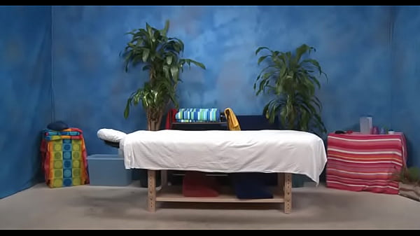 Nonton Chick Is Team-fucked In Doggie thumbnail