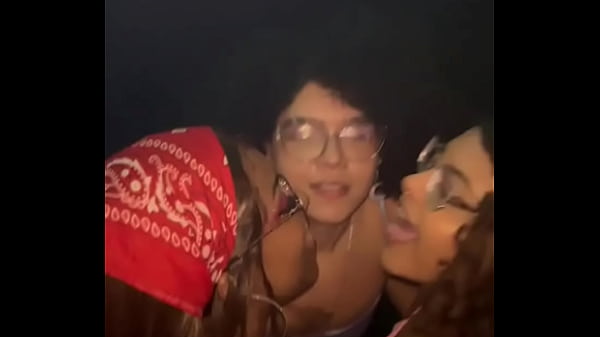 Festinha com as amigas