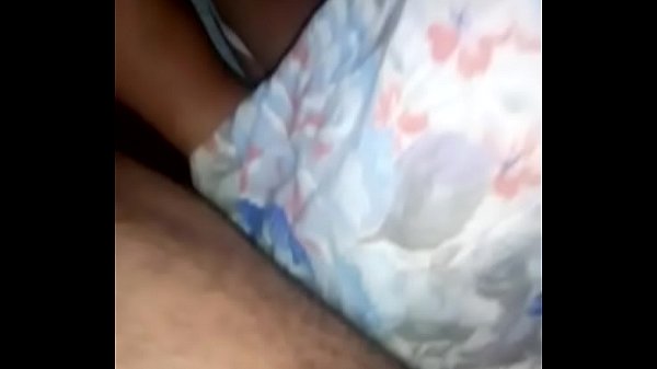 Play MP4 - Minha negra rabuda chupando gostoso meu pauzao