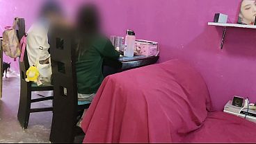 A las de tercero se les aloca la hormona y quieren probar la verga 
