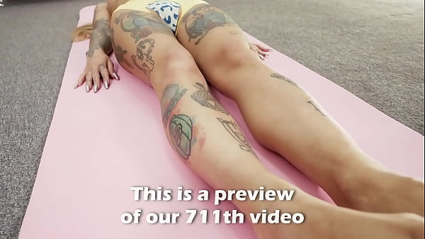 Beautiful inked babe petite body beautiful feet and a puffy pussy 