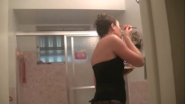 Helena Getting ready for a date without her husband! 