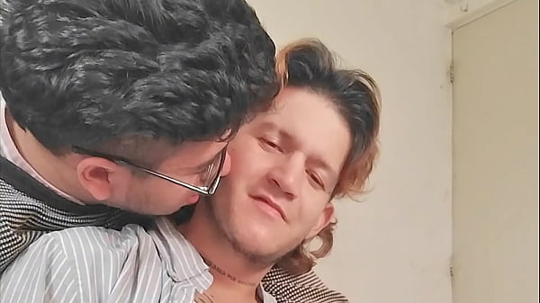 El chacal enamorado fue morboso y tierno y le comi&oacute; el culo a su novio con delicadeza y sensualidad 