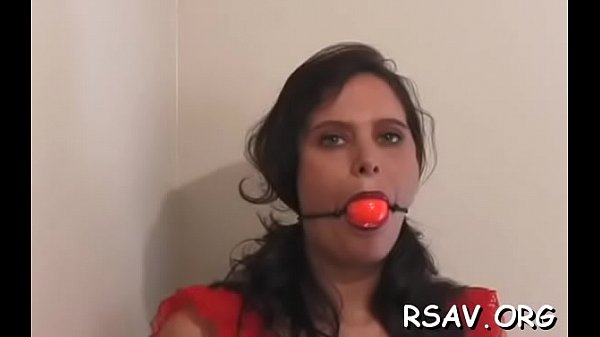 Nonton Ebon Gets Titty Punishment thumbnail