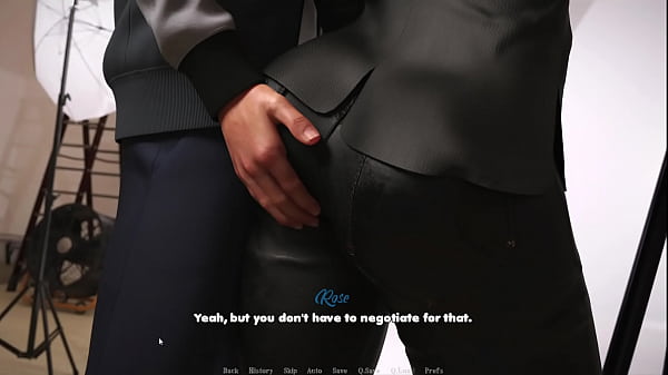 Она помогла ему в фотостудии по особеннуму хорошо 