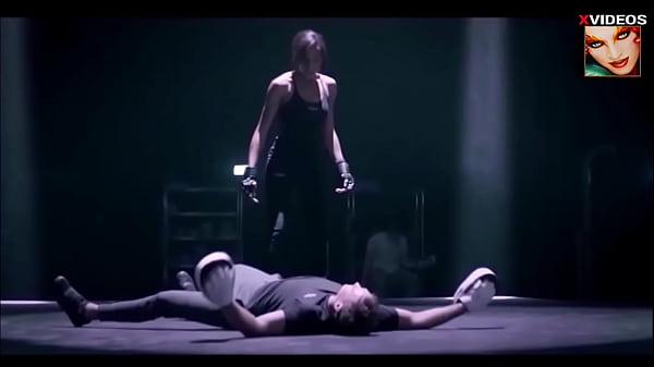 Batwoman ebony sexy cop groin knee & kick in the balls female power balls busted hot black girl police officer kicks some balls performing nutshots