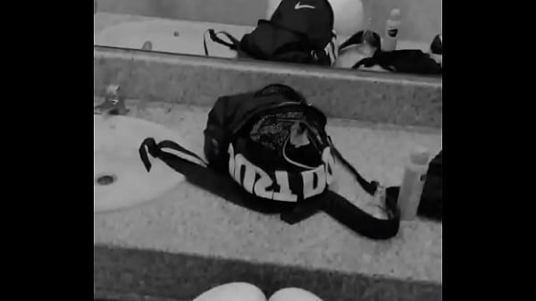 Me sac&oacute; la ropita en el pa&ntilde;o p&uacute;blico del supermercado