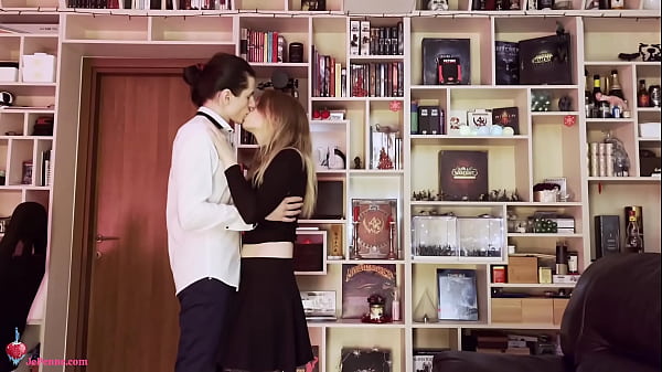 Dancing And Blowjobing thumbnail