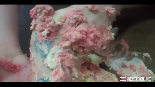 Bella Vendetta_Julie Simone Foot Cake Sex