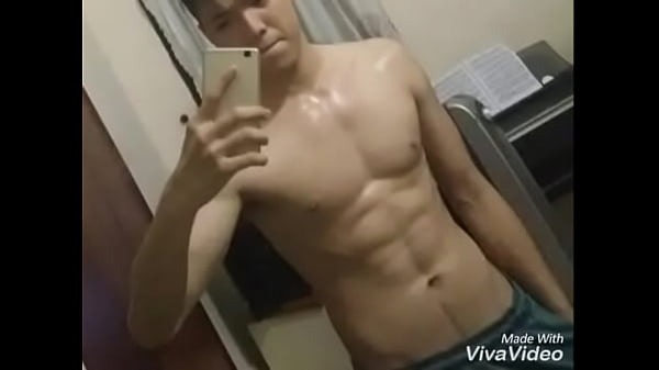 Anh Top n&agrave_y đẹp trai d&acirc_m