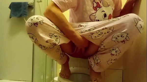 Play MP4 - None stop pee in panties and wetting myself compilation