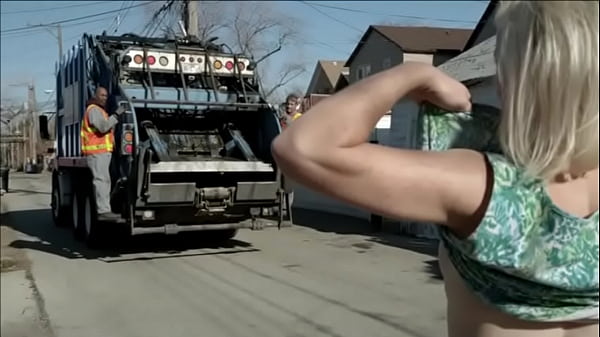 Play MP4 - Emily Bergl Topless in Shameless