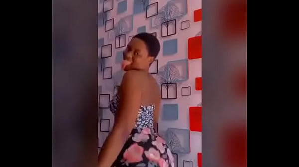 Sexy gh teen seductive twerks 