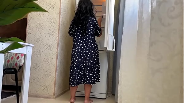 The dress needsto be lifted when a MILF needs_anal sexin a big ass