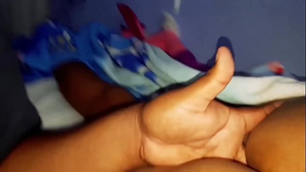 le chupo el culo a mi prima ella tiene unculo muy sexy