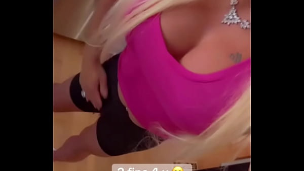 Big titties Shemale MILF 