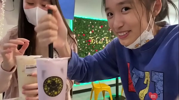 Jenny Huỳnh V&agrave_ Ống H&uacute_t