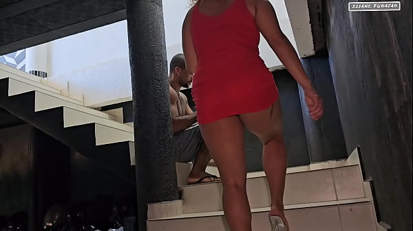 Nonton Sempre Que Posso Fa&ccedil;o Quest&atilde;o De Vestir Vestidos Curto Pra Provocar Meu Vizinho thumbnail