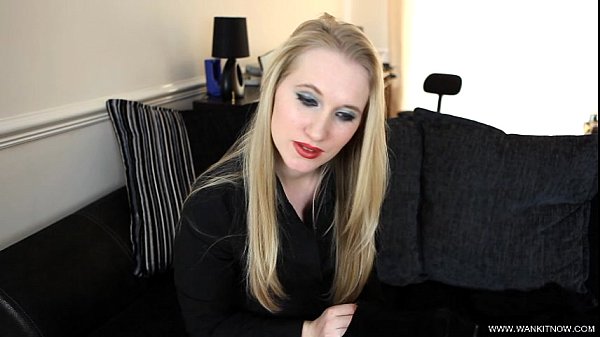 Play MP4 - TONI LOU Shoe Fetish 1 SD