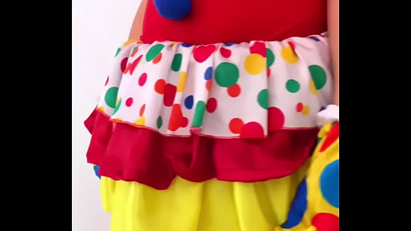 Nonton Dabalilela Chica Timida Se Levanta La Falda En El Circo Muestra El Culo thumbnail