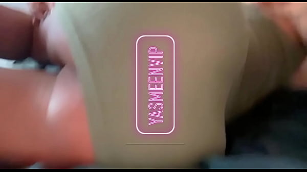 Bisous mes b&eacute;b&eacute;s moi je suis chaude et seule dans mon lit et je suinte ... 