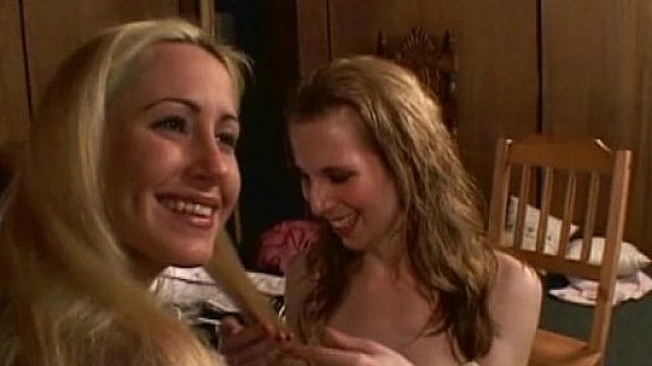 Hot blonde fuck strapon bisexual guy 