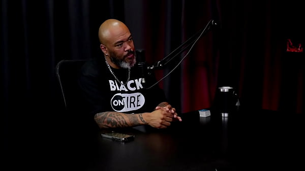 Nonton Quem Ela Mama, Senta Ou Passa, O Tamanho De Pau Preferido, E Sobre O Squirting... - Victoria Rubro (watch On: Sheer/red) thumbnail