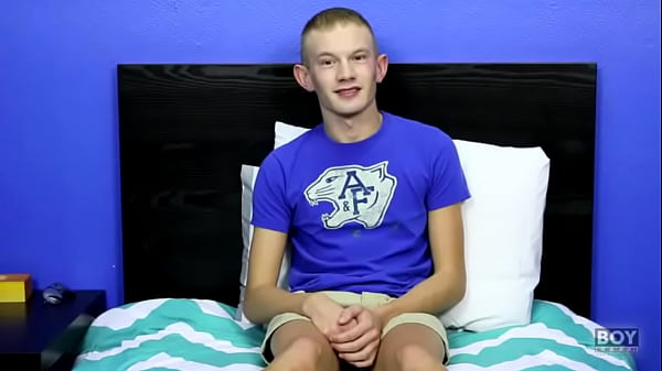 Trey Ryan Sharing And Showing Horny Session Using His Toy