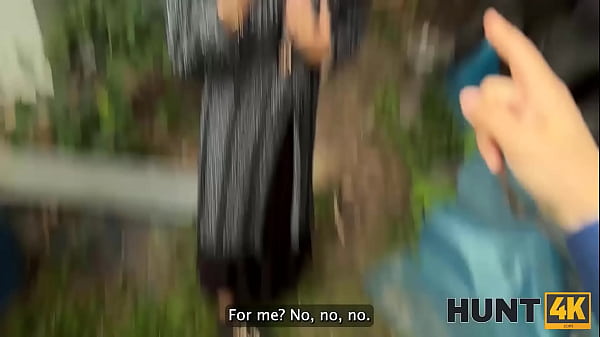 Play MP4 - HUNT4K&period; Hunter loved the outdoor sex with a hot brunette chick