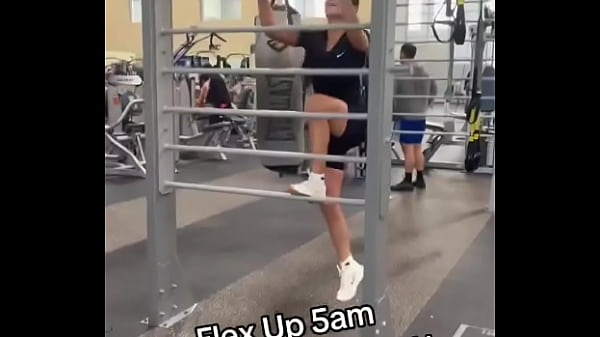 Nonton Flex Up 5am! Swinging Around!gym Time! thumbnail