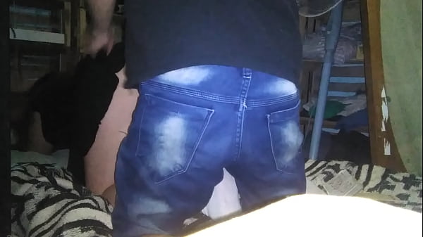 Play MP4 - Le meto los dedos a putita con tanga rosadita por la noche