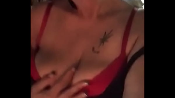 Nonton A Seducing Booby thumbnail