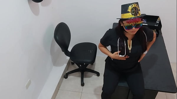 WITH_GREAT EXCITEMENT I INSERTED AN_ANAL PLUG AND TOLD MY SUBSCRIBERS HAPPY_NEW YEAR_I WISH_YOU A LOT OF INTENSE SEX_THIS COMING YEAR