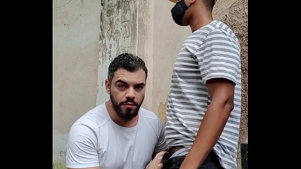 Mrbumbumbrasil Fodendo No &uacute;nico Lugar Dispon&iacute;vel Naquele Momento O Cemit&eacute;rio thumbnail