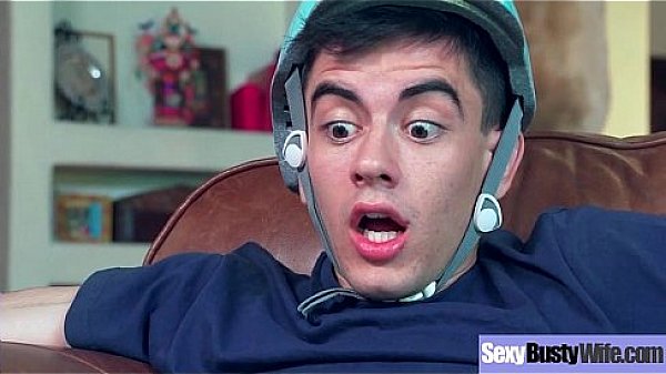 Sexy Big Tits Mommy (Veronica Avluv) Enjoy Hardcore Sex Action On Tape mov-28 