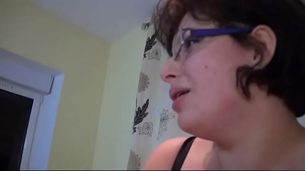 Play MP4 - Two chubby milf dildo-fucking before sharing a cock for a FFM action