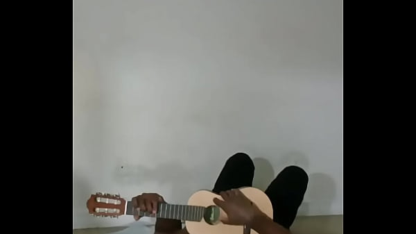 Nonton Re Singing A Few More Songs For Free That Reminds Myself Of Cleaning Happening 2 thumbnail