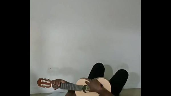 Re singing a few more songs for free that reminds myself of cleaning happening 2 