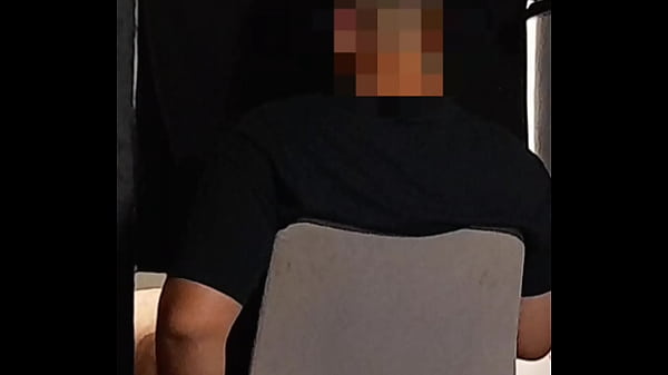 Olha O Tamanho Desse Homem Me Dando Muito Leite Na Cabine Caseira! thumbnail