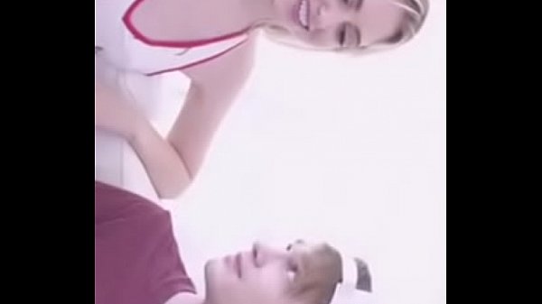 Belle mère apprend à_avoir unorgasmeà et son beau_fils