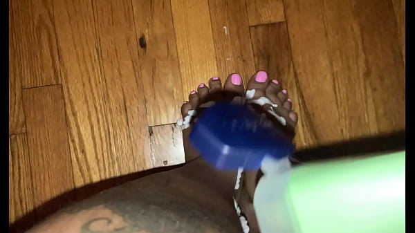 Like_My Toes_Put My Toes In Ur Mouth