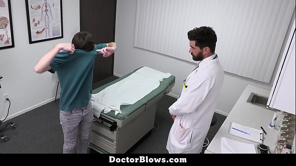 Physician Is Soo Good at Making the Twink Feel Like a Man Again - Doctorblows 